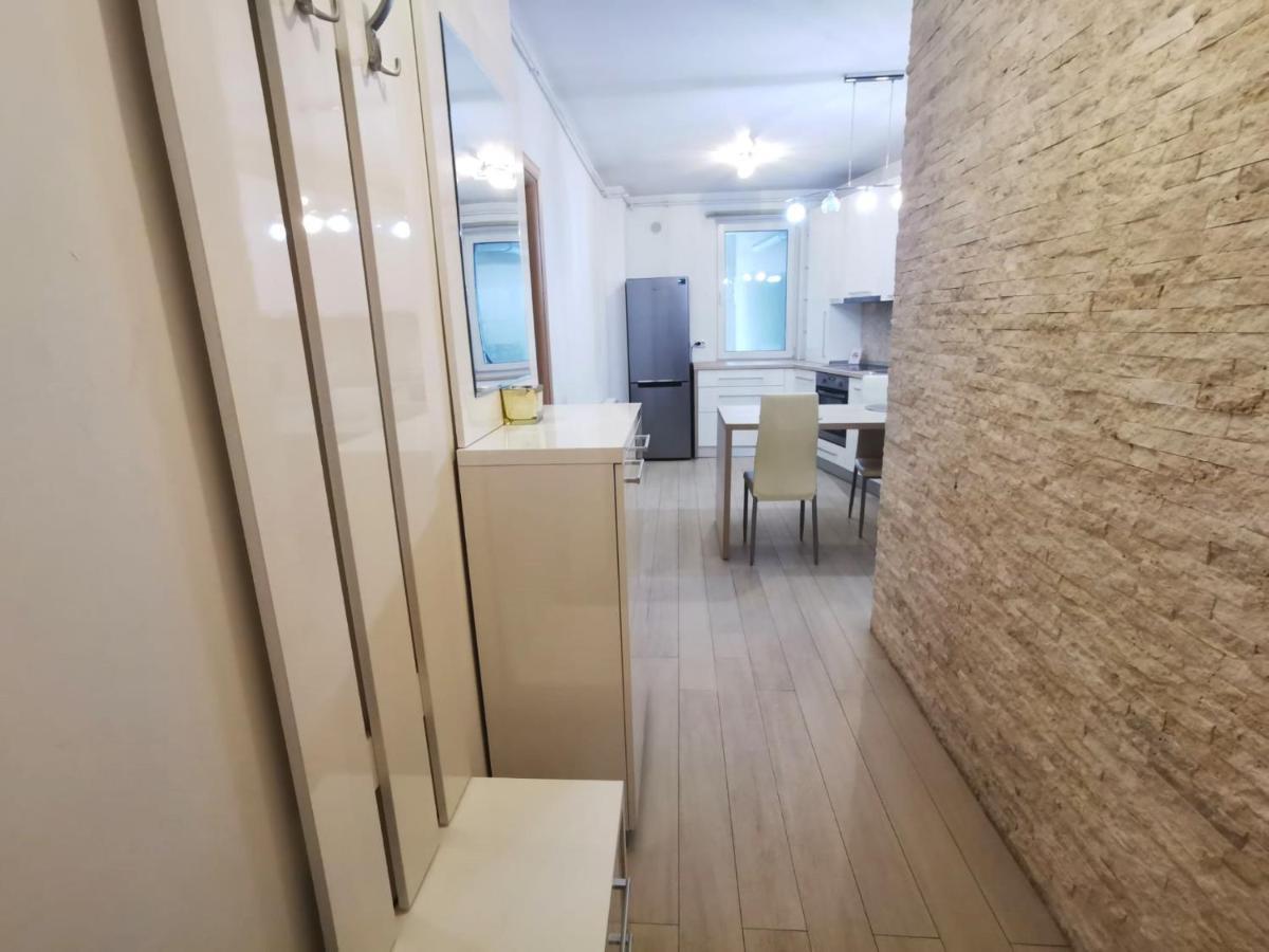 Contemporary Central Apartment In Cluj Napoca Buitenkant foto